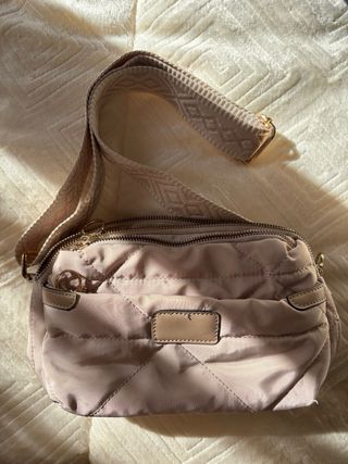 Bolso acolchado beige