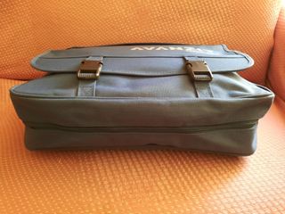 Cartera maletín para ordenador marca QUADRA. Nueva