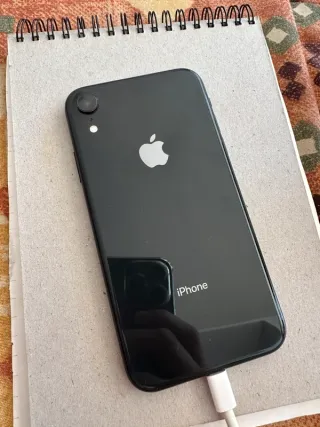 iPhone XR Nero - 64GB - Buono Stato