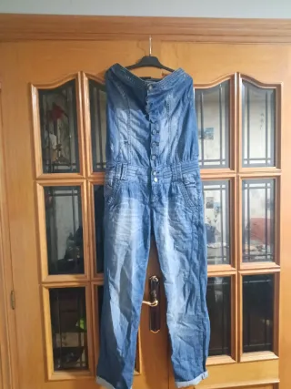 Vestido floral negro y rosa