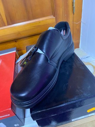 Zapato Pinoso Negro Velcro Hombre