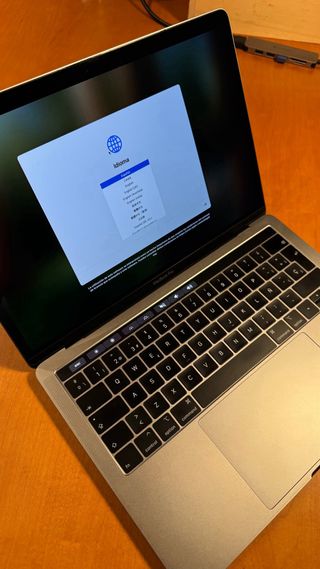 MacBook Pro 13” 2019 256GB i5 2,4GHz 8GB RAM
