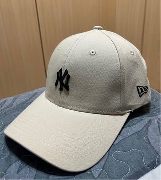 Gorra New Era NY Beige