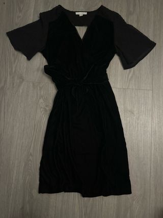 Vestido corto negro terciopelo elegante