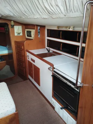 Velero Furia 1000 en muy buen estado