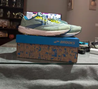 Zapatillas Brooks Revel Running