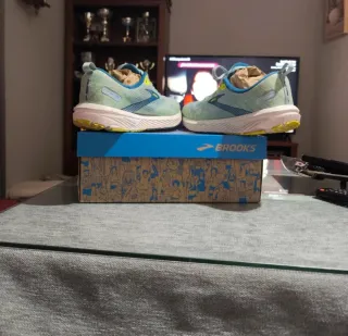 Zapatillas Brooks Revel Running