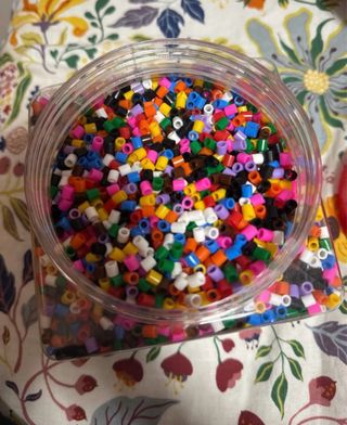 Pyssla Hama Beads - Tarro de colores