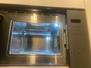 Microondas Balay gris cristal encastrable