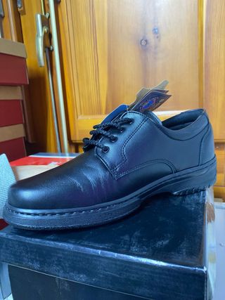 zapatos con cordones negro de hombre