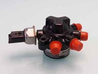 RAMPA INYECTORA FORD TRANSIT CONNECT (TC7) (2)