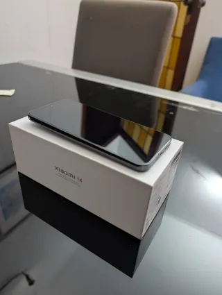 Xiaomi 14 512gb 5G con fundas COMO NUEVO