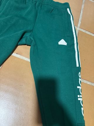 pantalón Adidas
