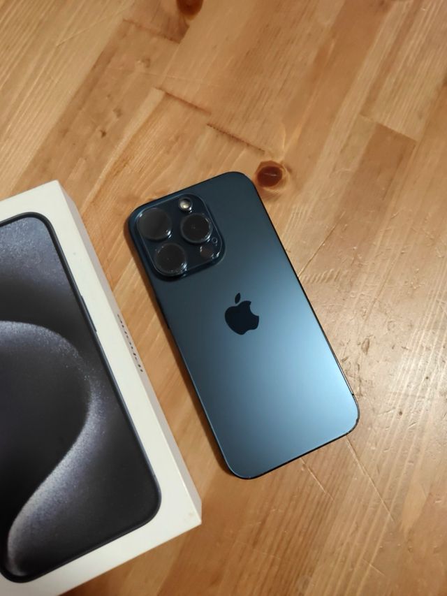 iPhone 15 Pro Azul
