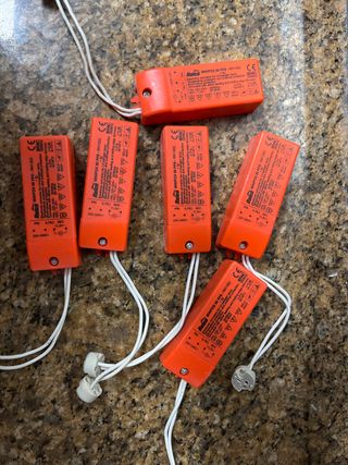 6 x Relco MINIPOX 60 PFS-RN1302 Transformadores