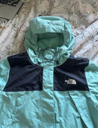 Chaqueta The North Face impermeable