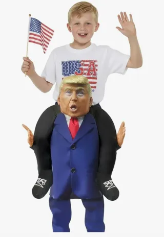 Disfraz Donald Trump a hombros