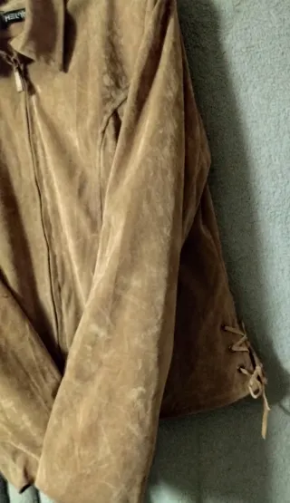 Cazadora efecto ante