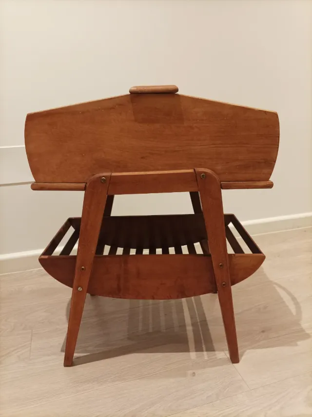 Mueble auxiliar antiguo persianas