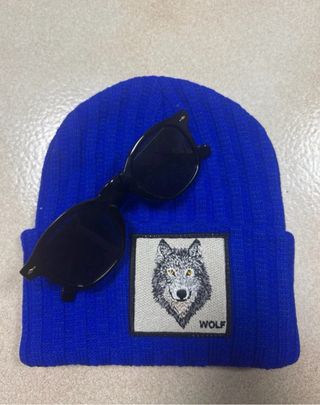 set Cappello invernale con occhiali da sole