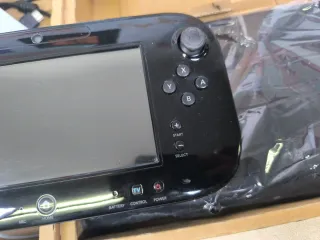 Nintendo Wii U Mario Kart 8 Premium Pack