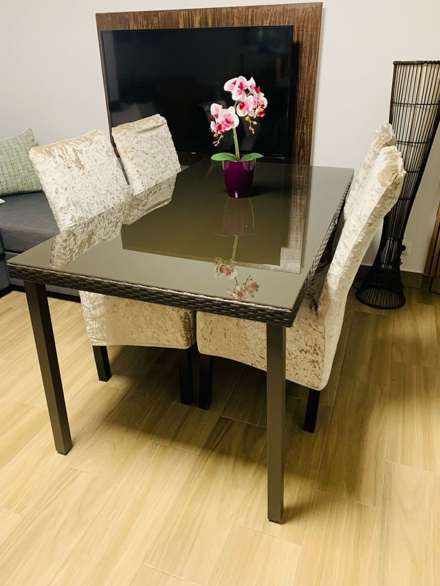 Tavolo da Pranzo in Cristallo Affumicato Marrone