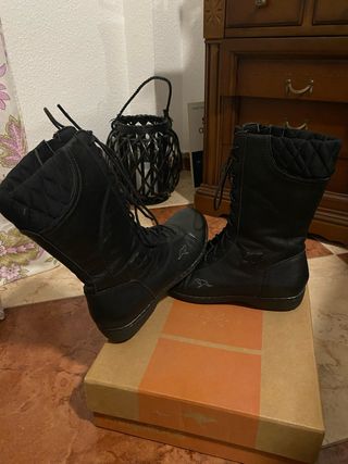 Botas KangaROOS Talla 38 Negras