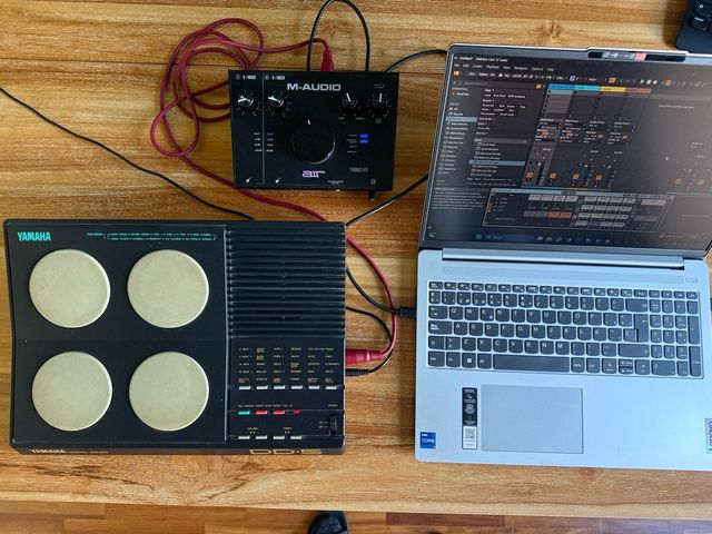 Caja de ritmos Yamaha DD-5