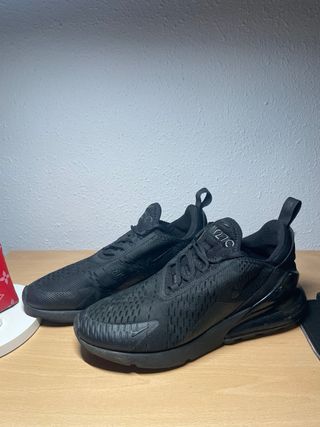 Nike Air Max 270 Negras