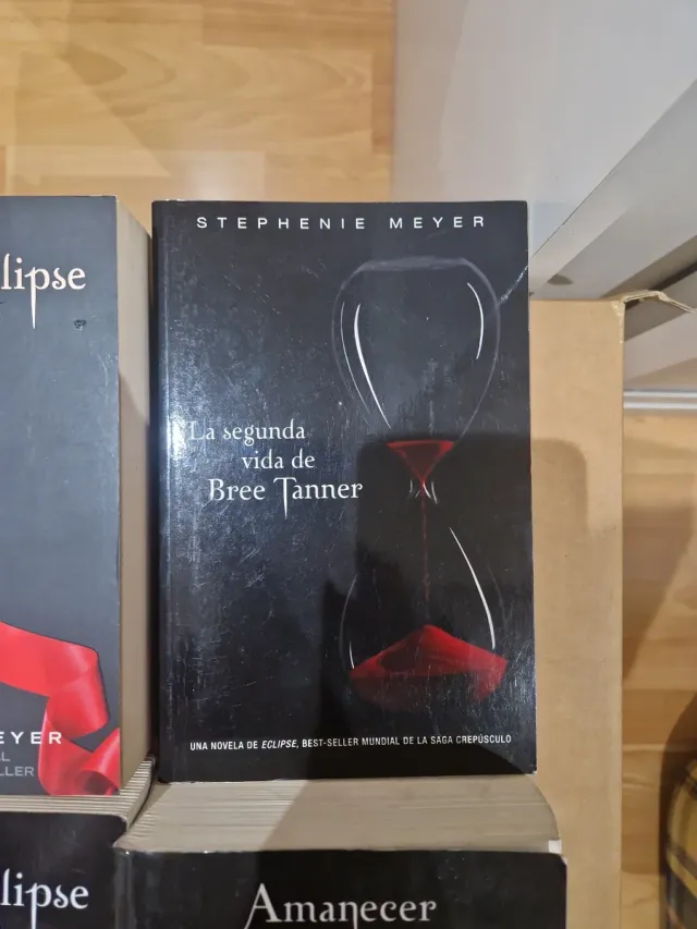 Crepúsculo (Saga Crepúsculo 1) (Spanish Edition)