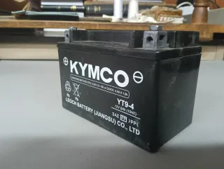 Batteria kymco YT9-4 8AH per scooter