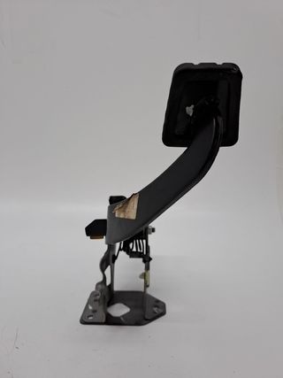 PEDAL EMBRAGUE KIA SPORTAGE (2)