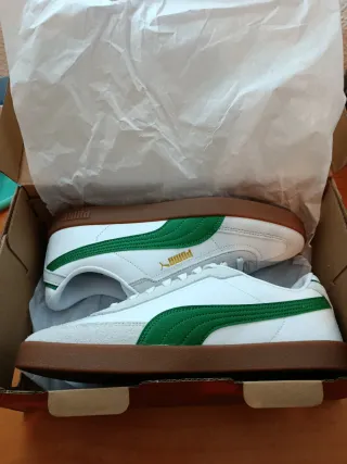 Zapatillas Puma Blancas y Verdes