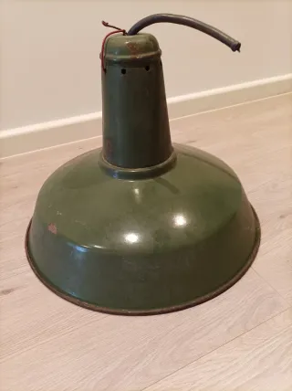 Lampada smaltata vintage