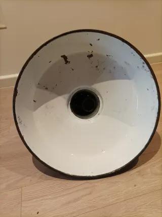 Lampada smaltata vintage