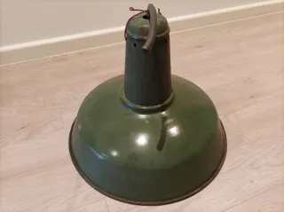 Lampada smaltata vintage