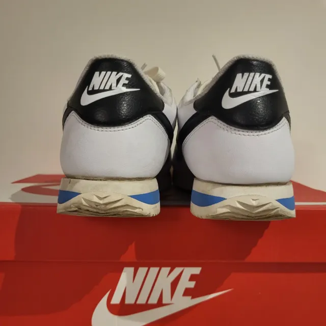 Nike Cortez Blancas y Negras