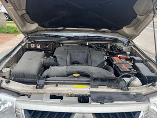 Mitsubishi Montero 2006