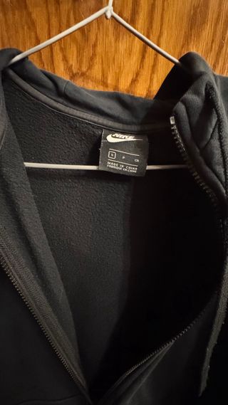 Chaqueta Nike Negra con Cremallera
