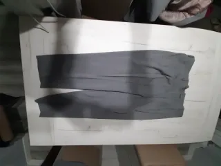 Traje gris con chaleco