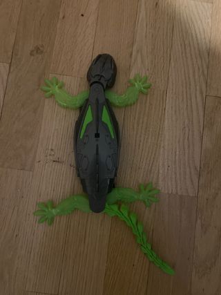 Geko trepador juguete , con control remoto