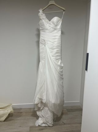 Traje de Novia Blanco con Flores