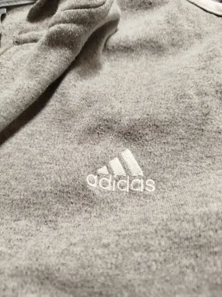 Sudadera Adidas Gris con Capucha y Cremallera