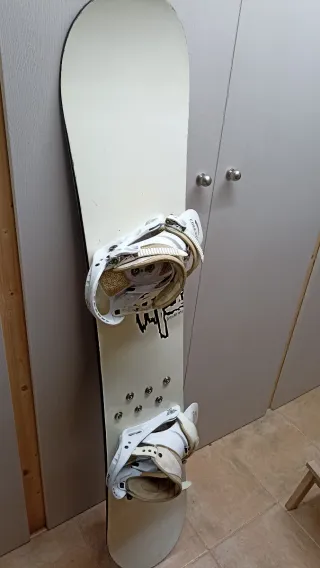 Tabla Snow M3 con Fijaciones Burton