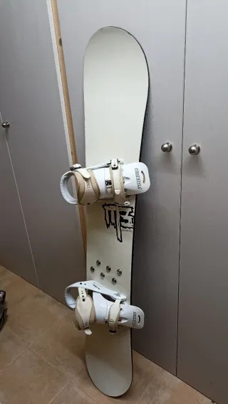 Tabla Snow M3 con Fijaciones Burton