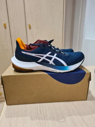 Zapatillas Asics Azul y Naranja