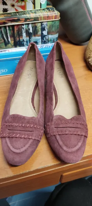 Zapatos piel auténtica,color burdeos.Corte Inglés.