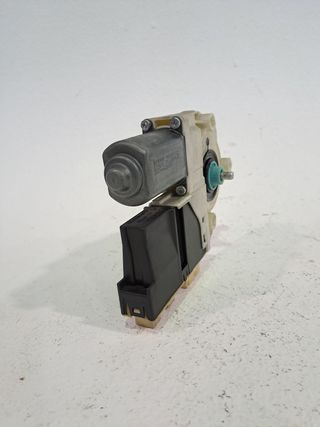 MOTOR ELEVALUNAS DELANTERO DERECHO LANCIA PHEDRA (180)