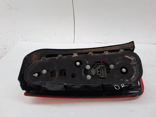 PILOTO TRASERO DERECHO LANCIA MUSA (184)