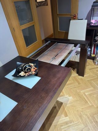 Tavolo estensibile in legno massello